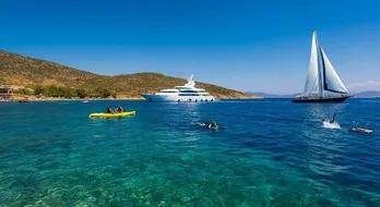 Водные виды спорта в Le Méridien: Незабываемые приключения на воде в Бодруме