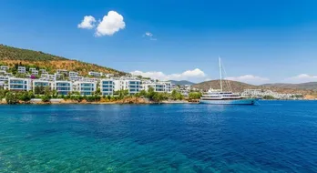 Резиденция в Бодруме: Роскошное Жилье с Видом на Эгейское Море